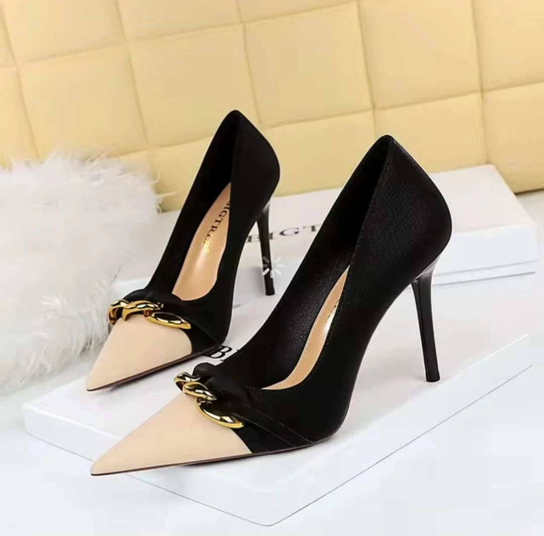 Chaussures Femmes — photo 2