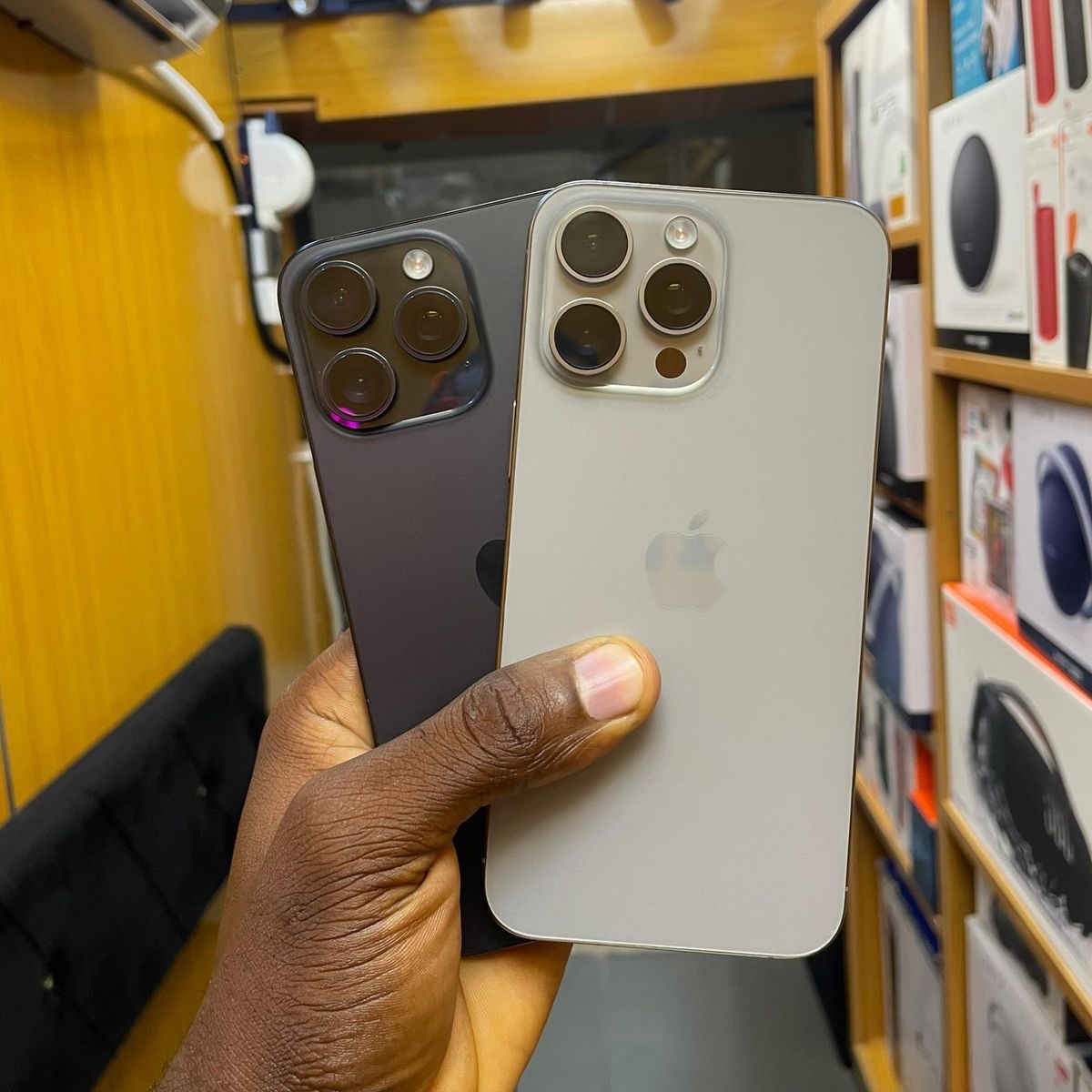 iPhone 15 Pro MAX — photo 3